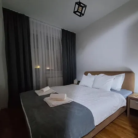Apartment Ina Stan Na Dan *